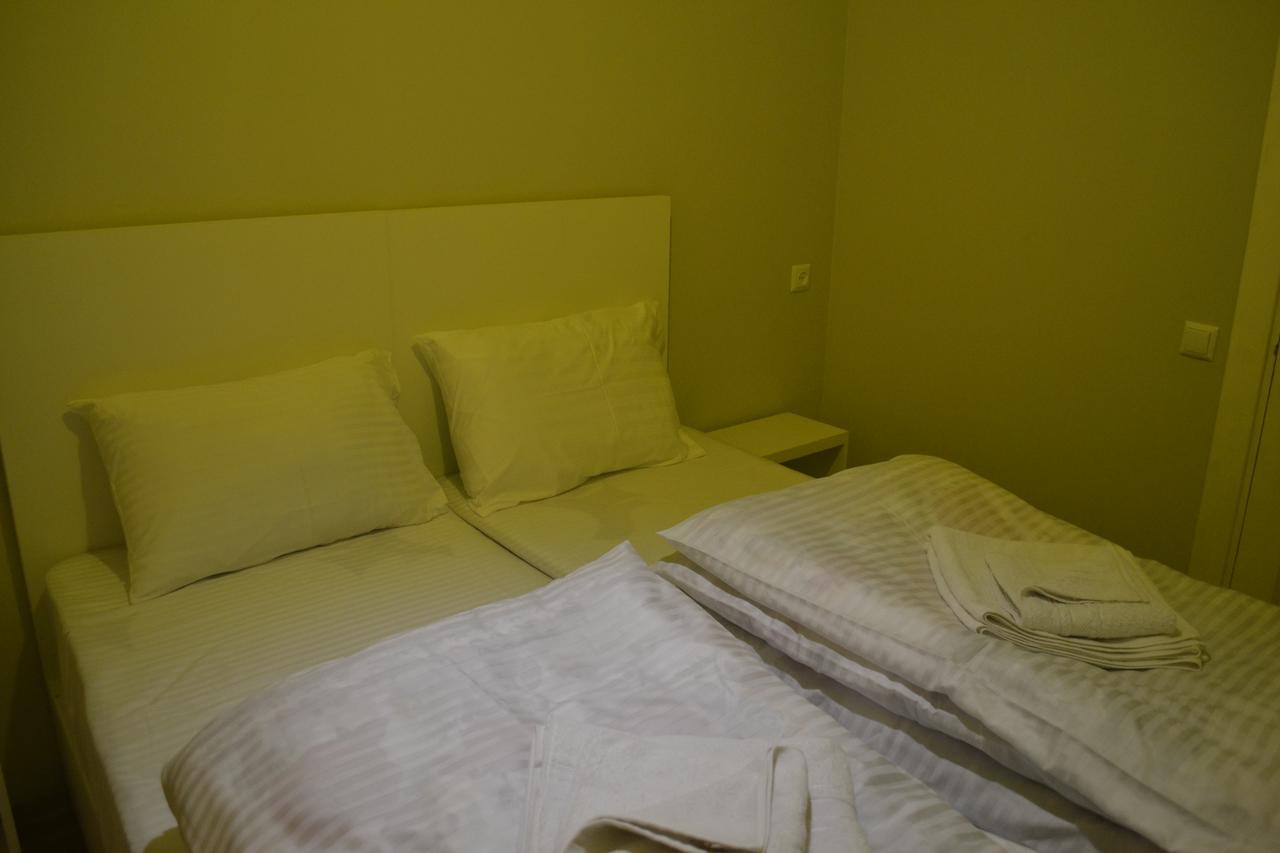Hotel Rustaveli 36 Тбилиси Екстериор снимка