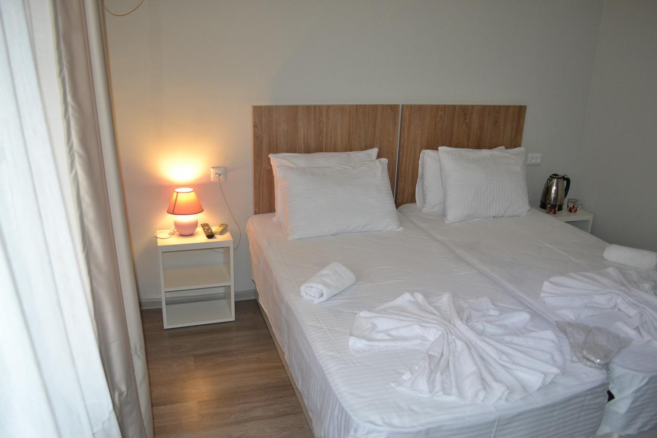 Hotel Rustaveli 36 Тбилиси Екстериор снимка