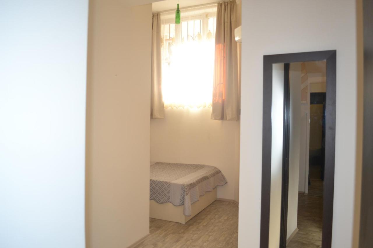Hotel Rustaveli 36 Тбилиси Екстериор снимка