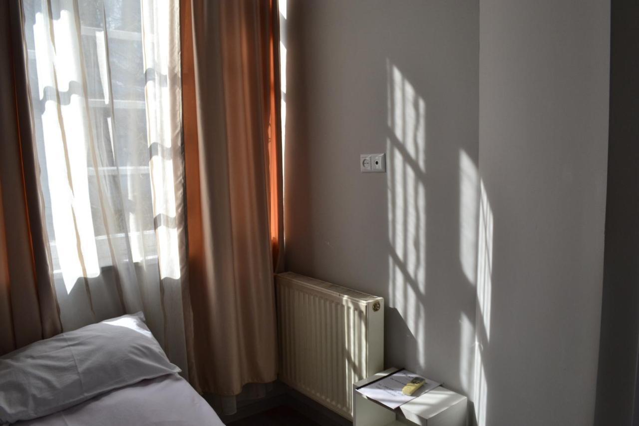 Hotel Rustaveli 36 Тбилиси Екстериор снимка